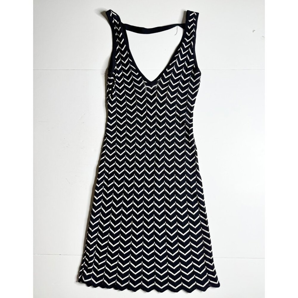 Arden B Black & White Chevron Sleeveless V-Neck Knit Dress Small
